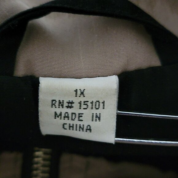 CS SIGNATURE Womens Windbreaker Coat Sz 1X Pockets Lined Button & Zip Black/Tan - Picture 6 of 16